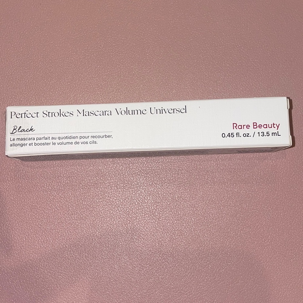 Rare Beauty - Perfect Strokes Universal Volumizing Mascara .45 oz/13.5 mL